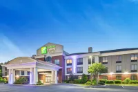 Holiday Inn Express & Suites Hardeeville-Hilton Head Отели в г. Хардивилл