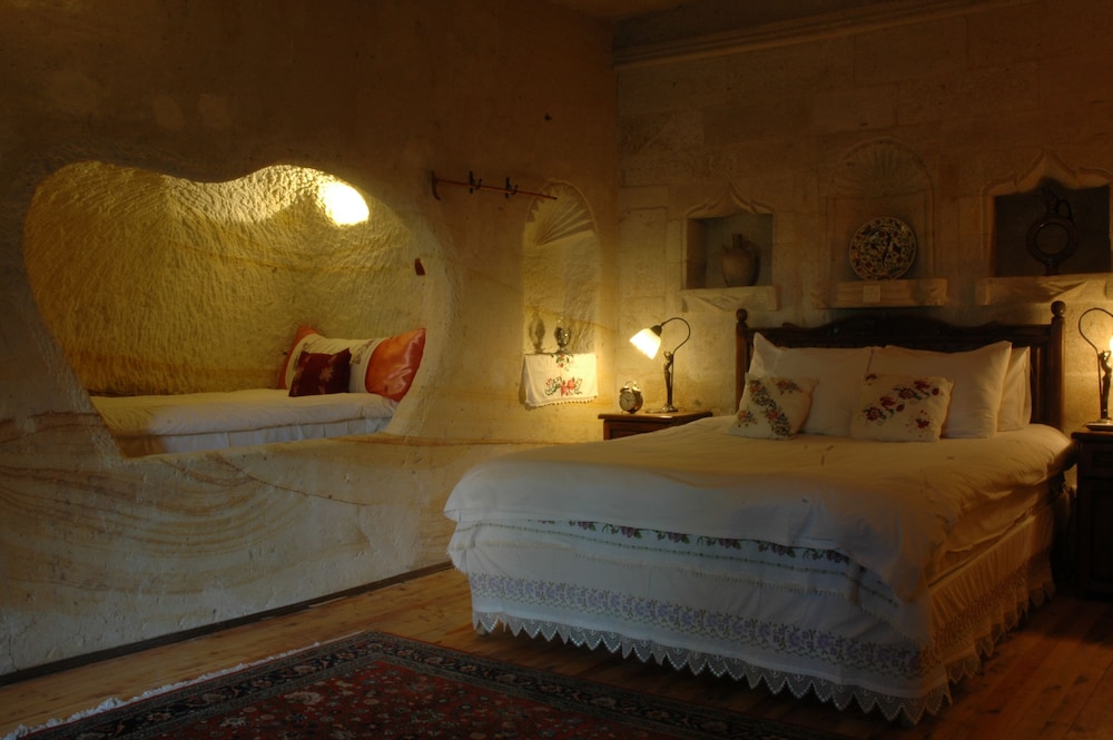 Elkep Evi Cave Hotel