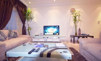 Leaders Plaza Apartments