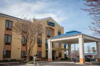 Comfort Inn & Suites Hotels in Morganton