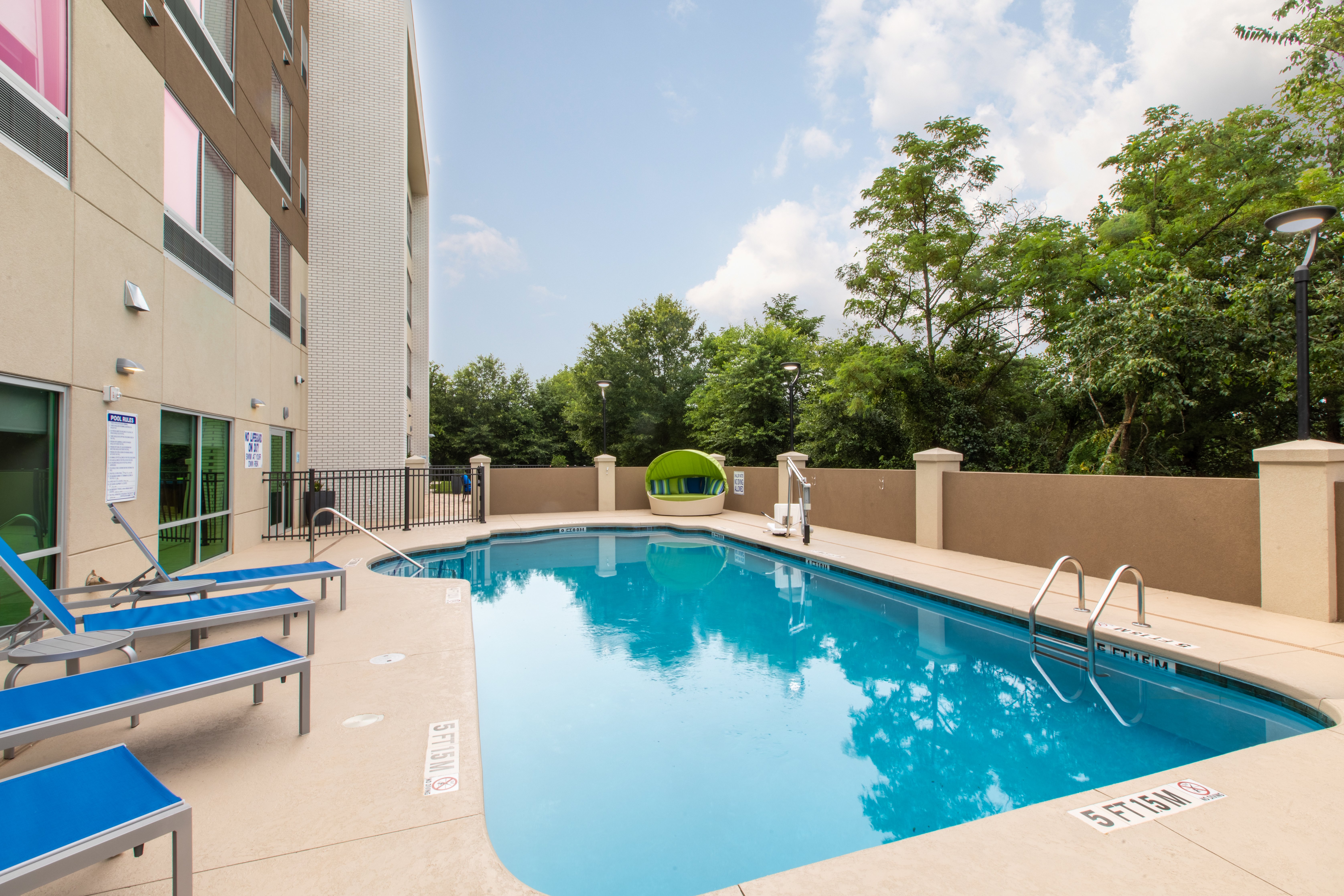 Holiday Inn Express & Suites Greenville S- Piedmont, an Ihg Hotel