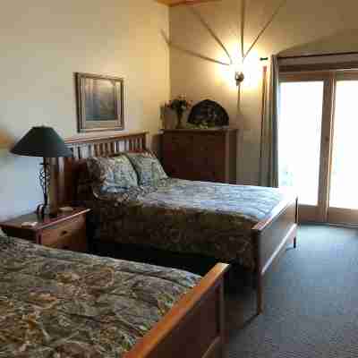 Comstock Premier Lodge LLC Rooms
