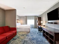 Four Points by Sheraton Toronto Mississauga Hotels near Apollo Convention Centre