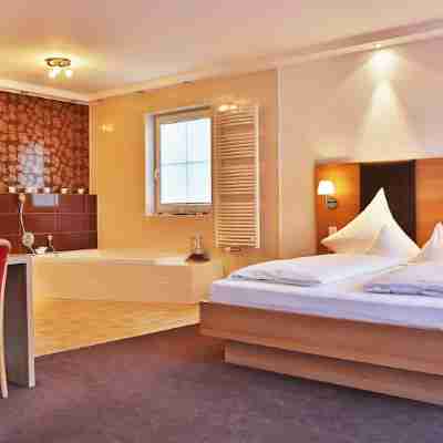Hotel Rossle Berneck Rooms