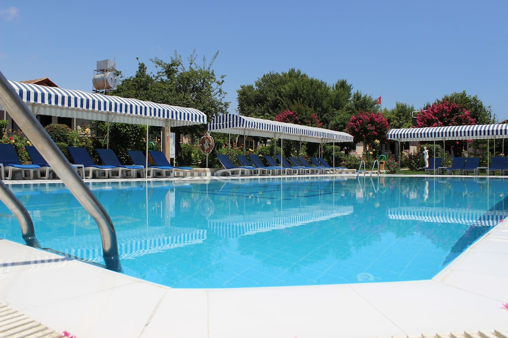 Hulusi Hotel