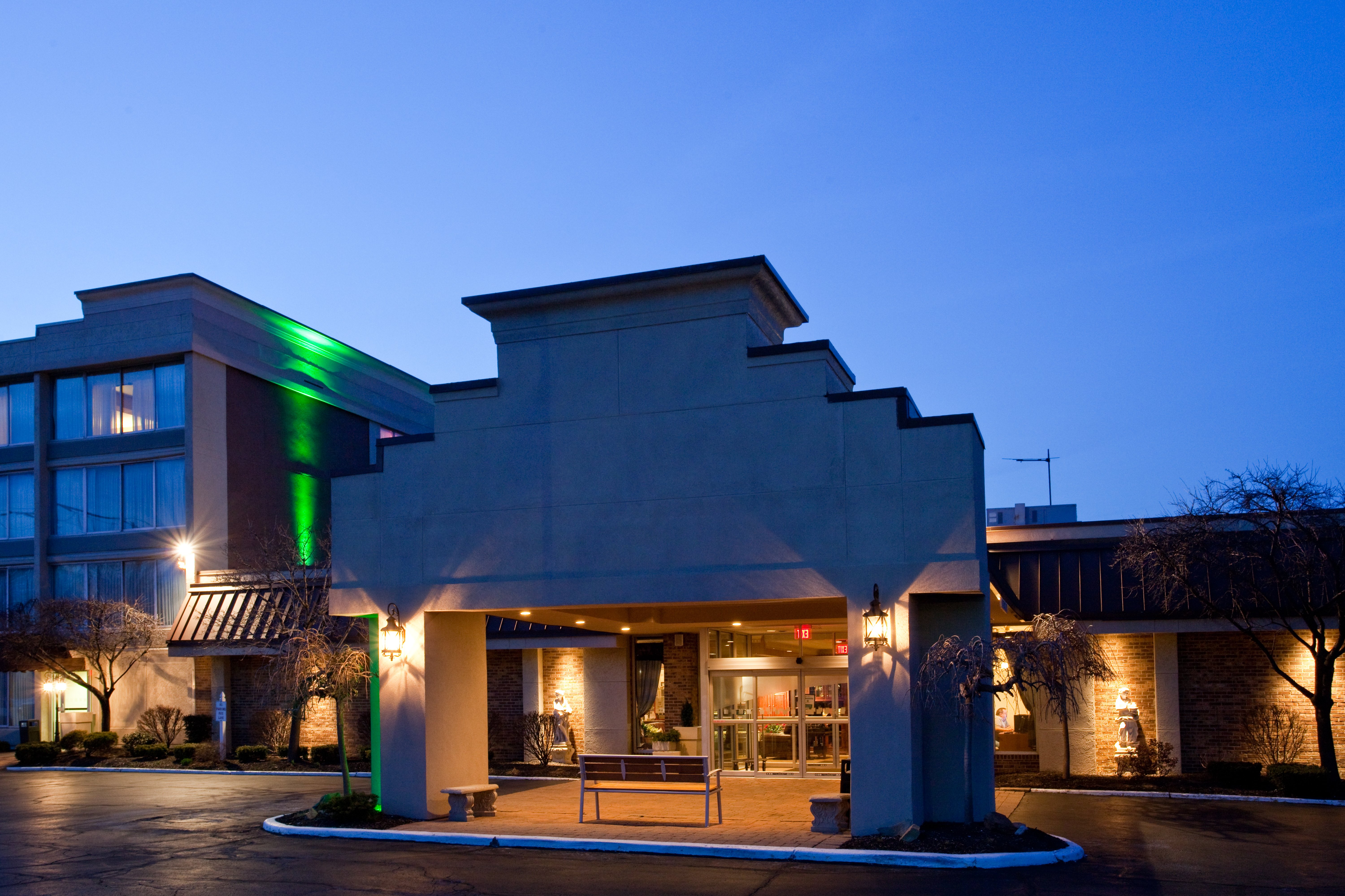 Holiday Inn Cleveland-Mayfield, an Ihg Hotel