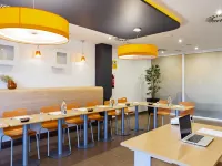 Ibis Oviedo Hotels in Llanera