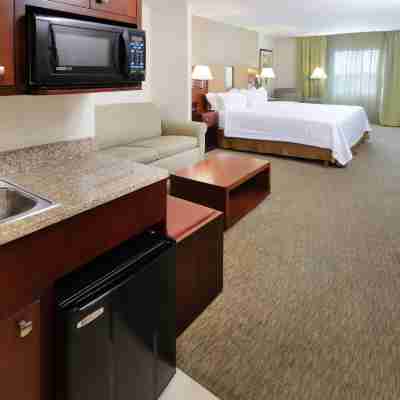 Holiday Inn & Suites Hermosillo Aeropuerto Rooms