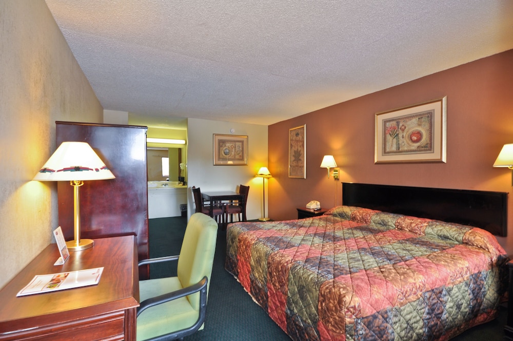 Country Hearth Inn & Suites Marietta