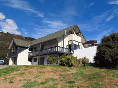 The Bealey Hotel Hotels in Arthur's Pass