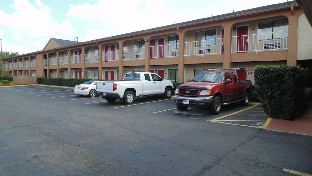 Quality Inn Glenpool - Tulsa