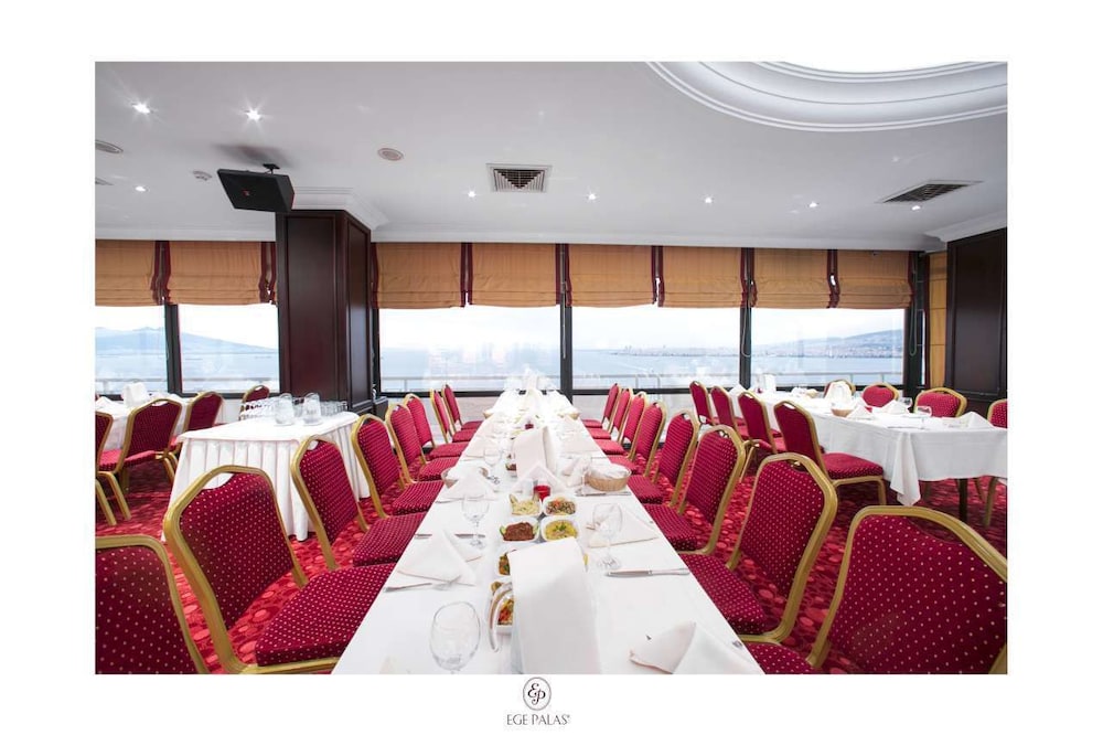 Ege Palas Business Hotel