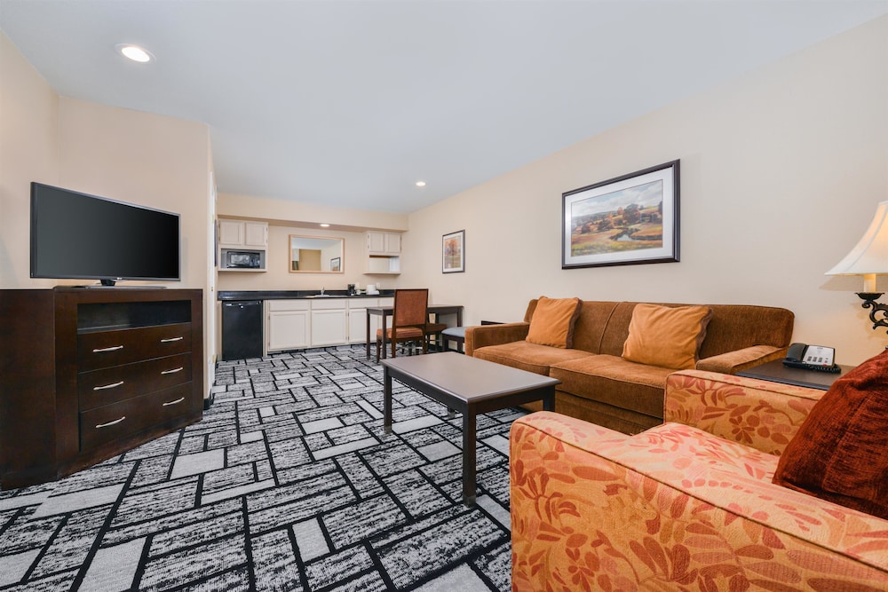 Best Western Plus Meridian Inn & Suites, Anaheim-Orange