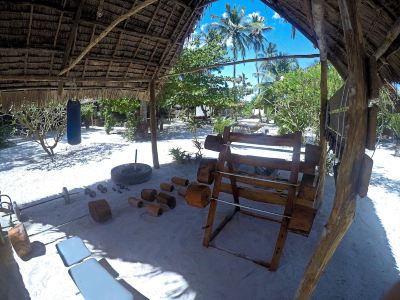 Gym Kae Funk Sunset Bungalows Photo