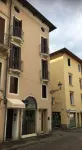 Residenza Vescovado Hotel dekat Palazzo Thiene