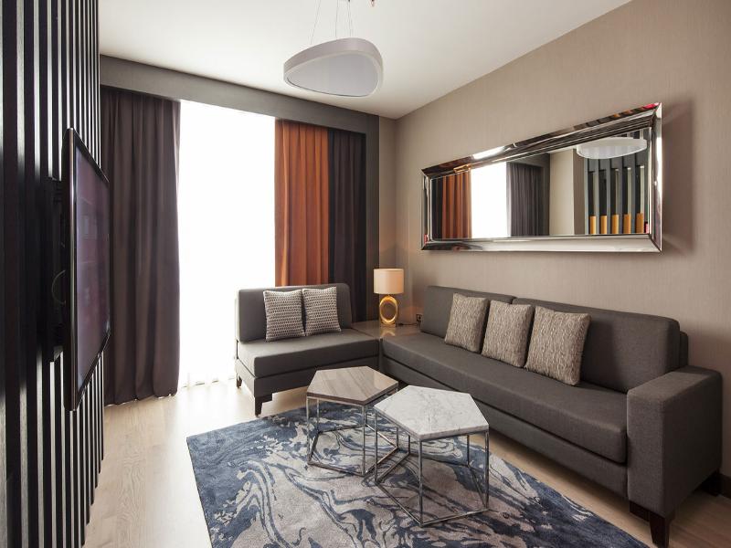 Ramada Hotel & Suites by Wyndham Izmir Kemalpasa