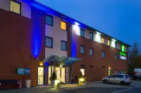 Holiday Inn Express Bedford Hotels in 