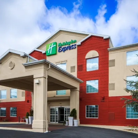 Holiday Inn Express & Suites READING AIRPORT by IHG