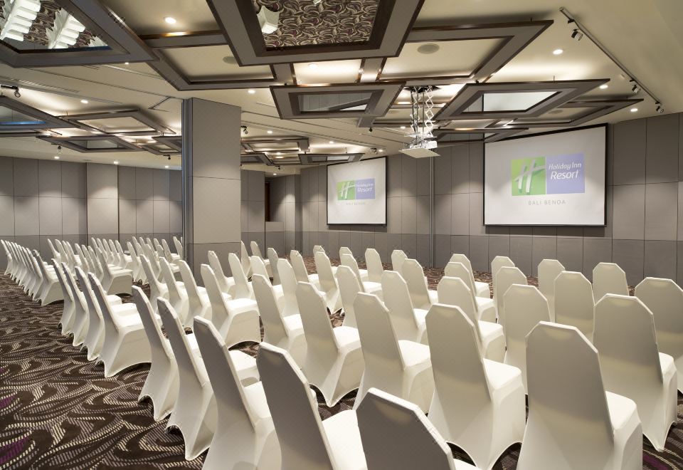 2. 홀리데이 인 리..