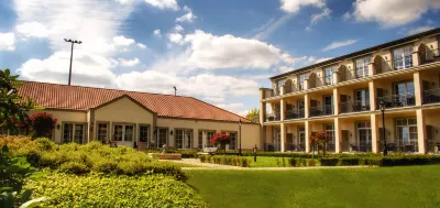 Parkhotel Surenburg Hotels near Erholungsanlage HERTHA-SEE