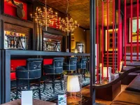 Drake Longchamp Hotels near Palazzo