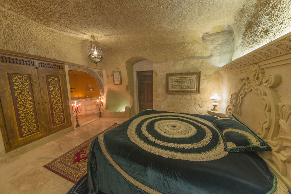 Elika Cave Suites