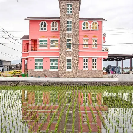 Honeysuckle Family Castle