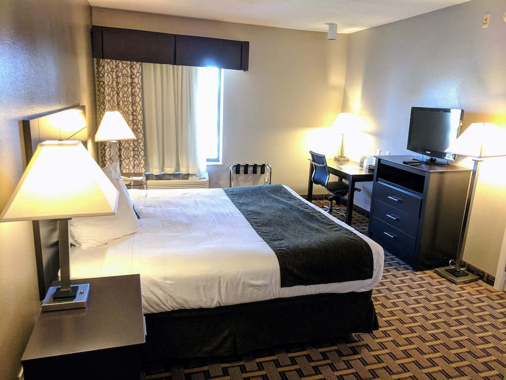 SureStay Plus Hotel by Best Western Coralville Iowa City