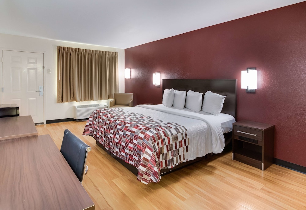 Red Roof Inn & Suites Commerce - Athens