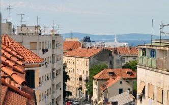Deluxe Apartments & Rooms Sarella