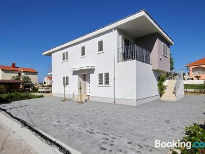 Valadar Apartments