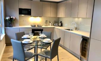 Stylish Apartments in Victoria & Westminster - Housity