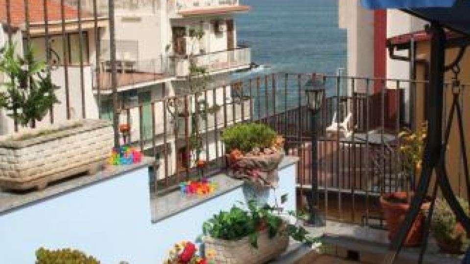 Aloha Apartment