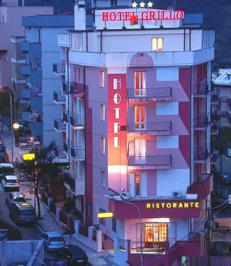 格里洛酒店