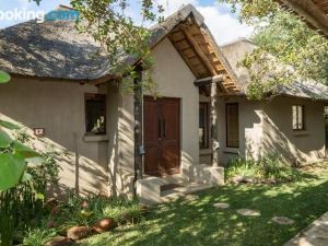 Hoedspruit Raptors Lodge N16