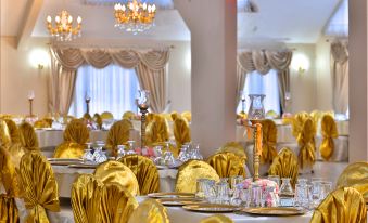 Bon Hotel City & Resort - Housity
