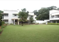 Hotel Sunderban Resort & Spa Hotels near Osho Garden