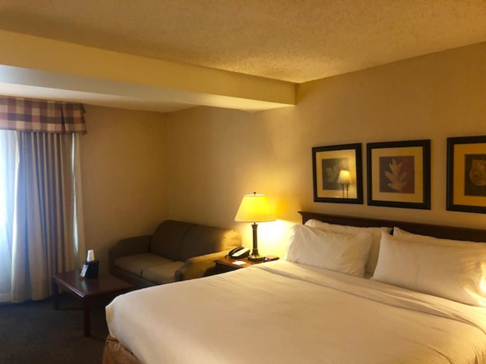 Buffalo Airport Hotel