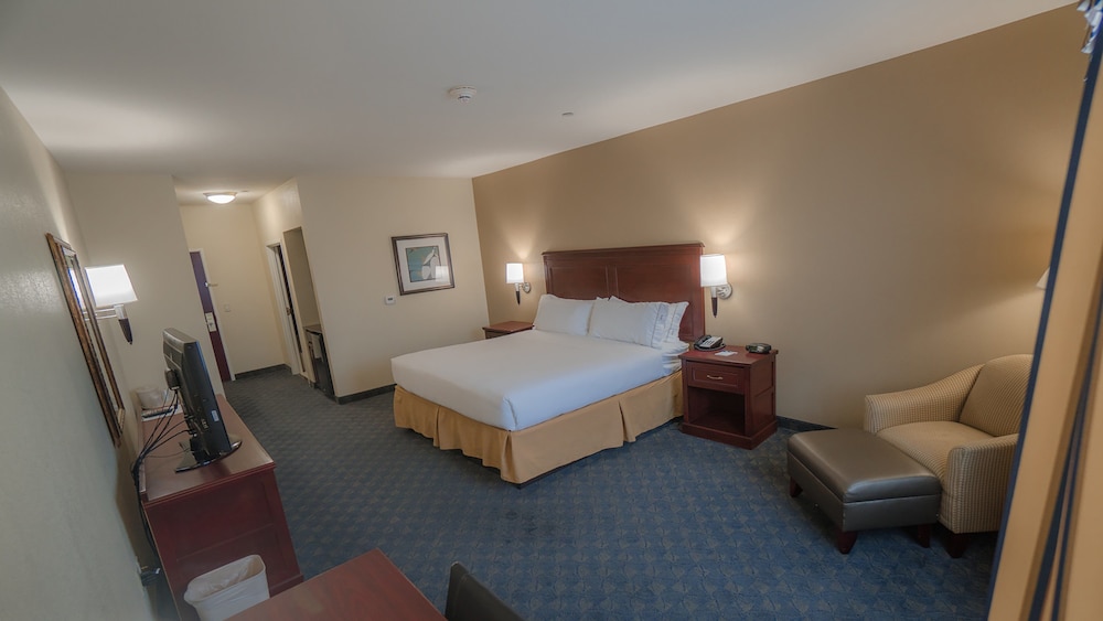 Holiday Inn Express Hotel & Suites Pampa, an Ihg Hotel