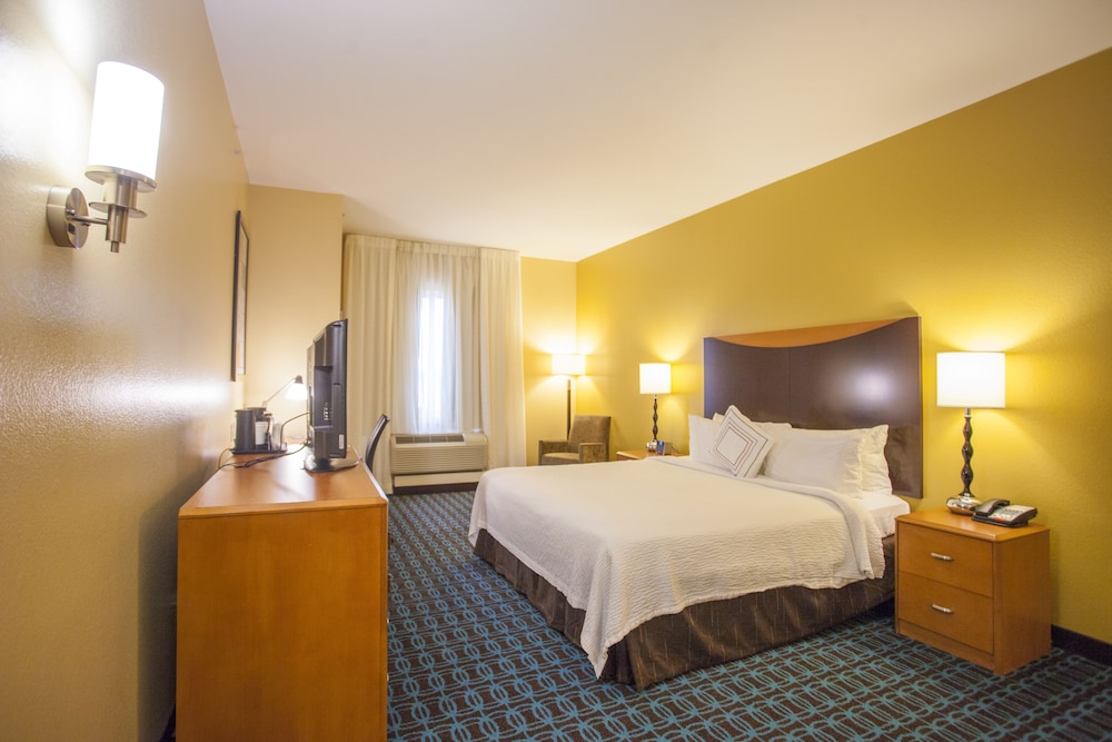 Fairfield Inn & Suites Houston Channelview