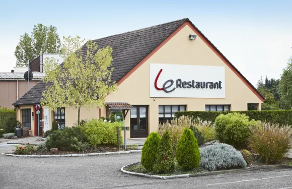 斯塔伯格伊吉齊傑斯坡謝姆康鉑酒店