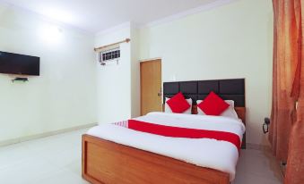 OYO 45599 Hotel Aaditya