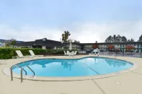 Americas Best Value Inn Ukiah - Kolam Renang