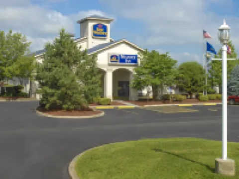 Quality Inn Austintown-Youngstown West Hotels in Austintown
