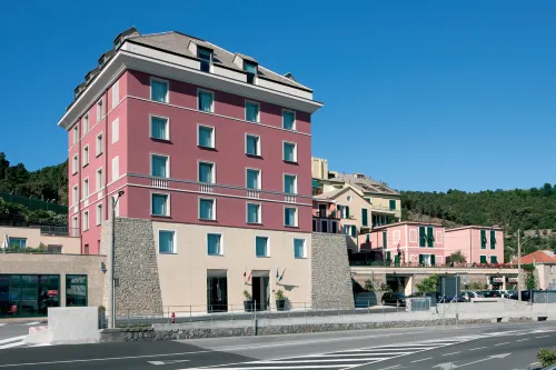 Sea Art Hotel Hotels in Bergeggi