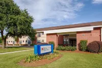 Federal City Inn & Suites Hotels near Tahyo Tavern