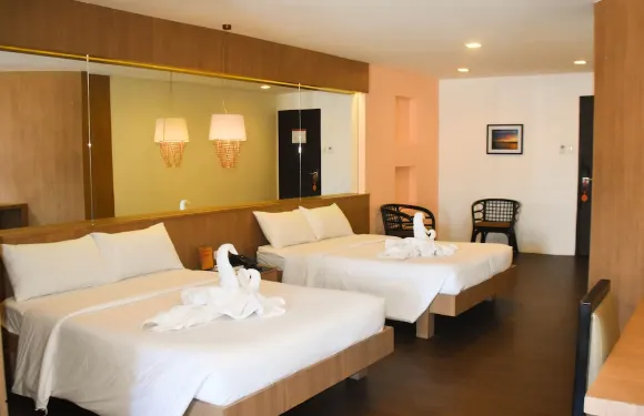 塔克洛班廣場酒店