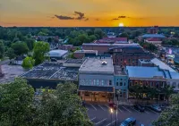 The Inn on Whitworth Hotels in Brookhaven