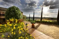 Borgo Tre Rose Hotels in Valiano