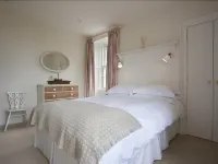The Bridge Inn Hotels in Kirknewton